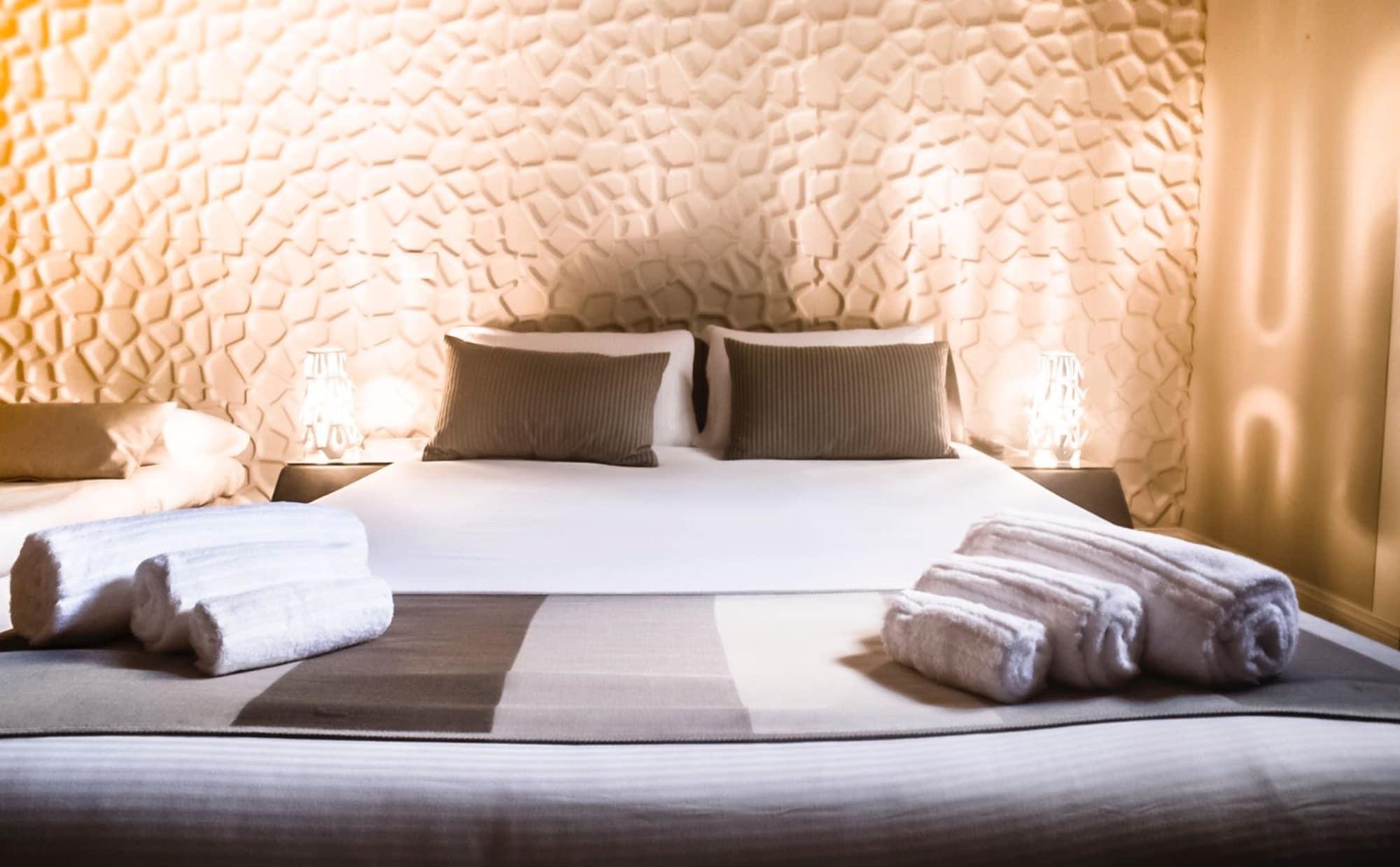 לינה וארוחת בוקר רומא Domus Tacito Luxury מראה חיצוני תמונה