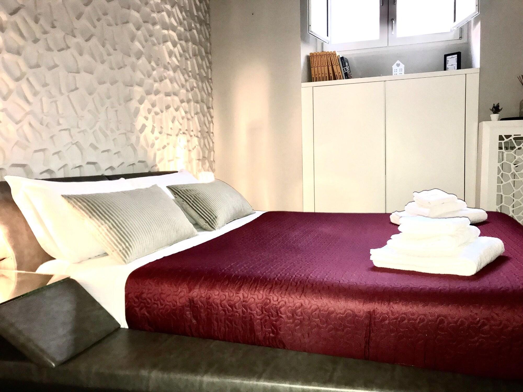 לינה וארוחת בוקר רומא Domus Tacito Luxury מראה חיצוני תמונה